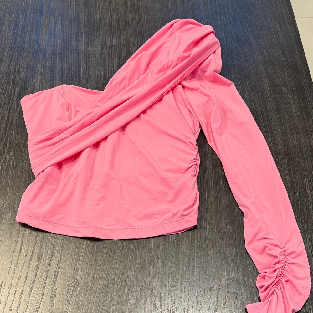 Endless Rose Brand Pink One-Shoulder Top Size Medium NWT - Picture 5 of 6